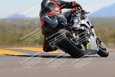 media/Oct-09-2022-SoCal Trackdays (Sun) [[95640aeeb6]]/Turn 9 Backside (120pm)/